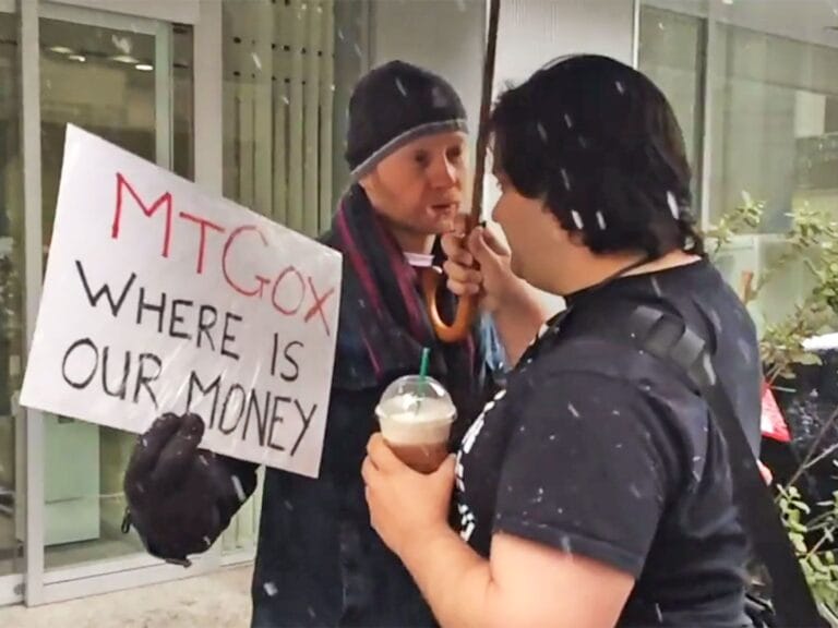 mt. gox moves: The Critical Guide for Urgent Updates 3 Visual representation of Bitcoin blockchain transactions related to Mt. Gox wallet movements