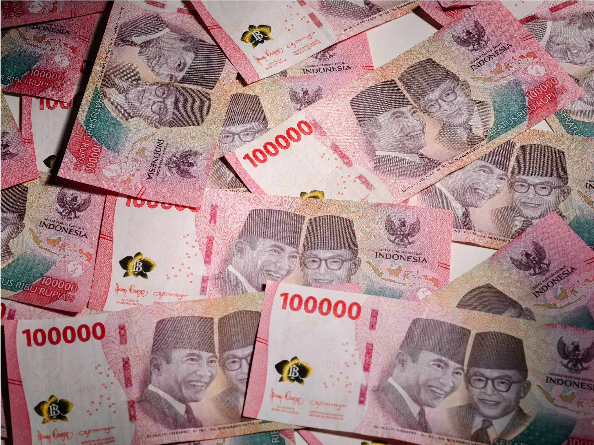 Bank Indonesia building representing the move when Indonesia delivers off-cycle rate hikes