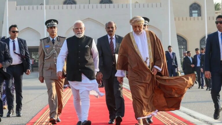 Cargo ships loading goods for export to Oman representing India expects 50% growth