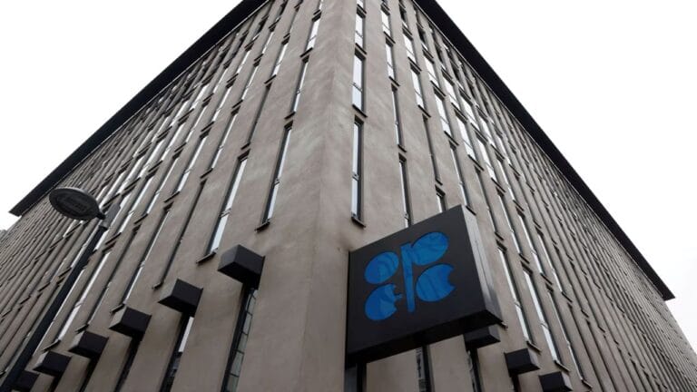 opec output plunges: The Critical Alarming Update 2 Global oil market chart showing a sharp decline in OPEC production levels