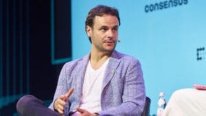 A digital interface showing robinhood rolls out blockchain integration features