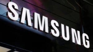 Samsung appliance workers protesting for fair bonus distribution