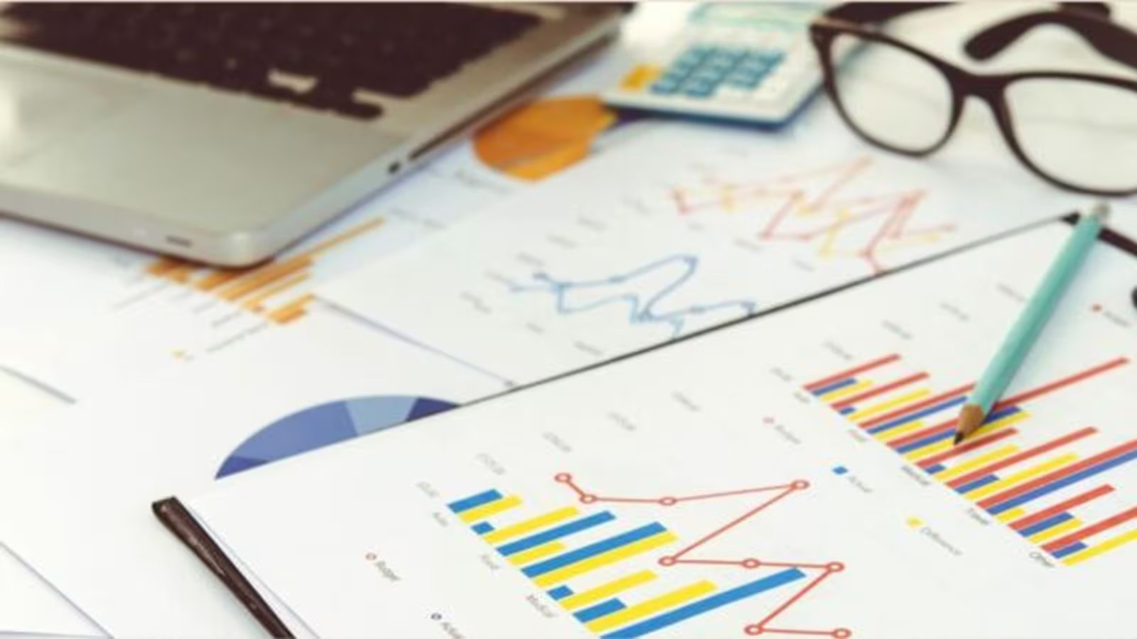 Professional analysis of institutional investors reveal data on stock market trends