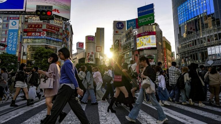 Economic chart showing the rise of Japan's core inflation and its impact on the yen